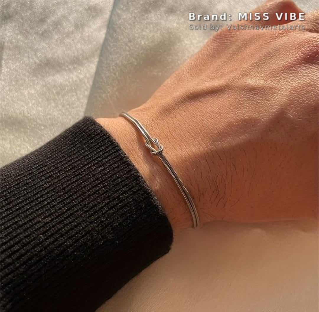 Elegant Silver Toned Minimalist Interlocking Knot Snake Chain Bracelet for Women - MVKMBRSR169