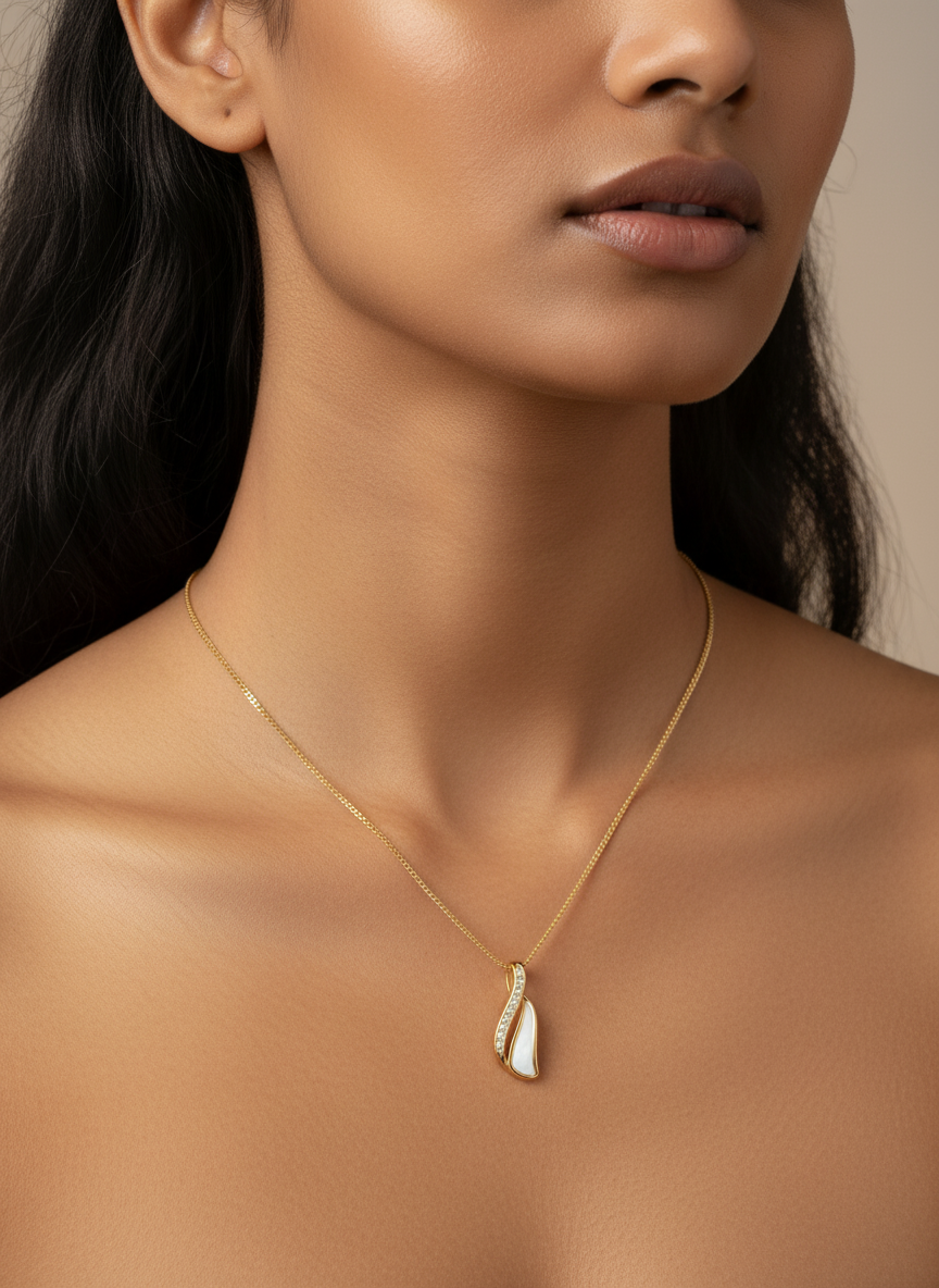 MVANNKGD162 Gold Plated Elegant Leaf Pendant Necklace for Women and Girls - MVANNKGD162