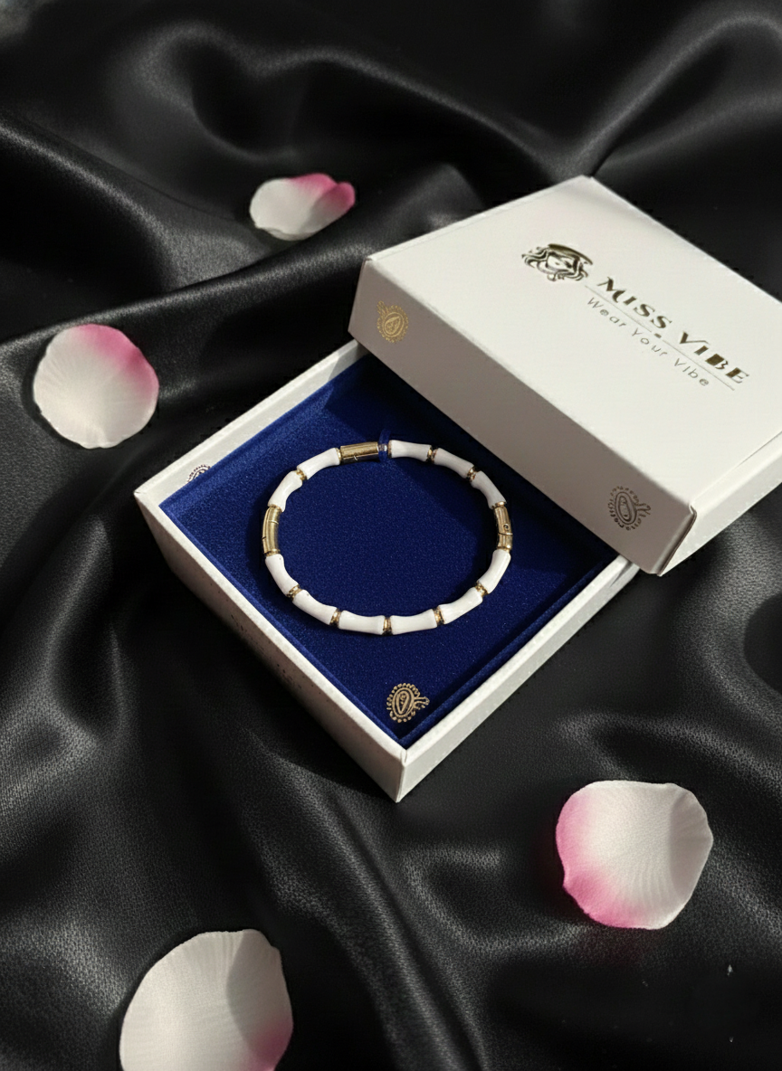 Elegant White and Gold Bamboo Design Bracelet for Women - Stylish Hand Accessory - MVHSBRGD143